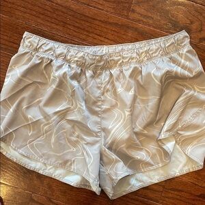 Old Navy Gray Athletic Shorts Lightweight Breathable